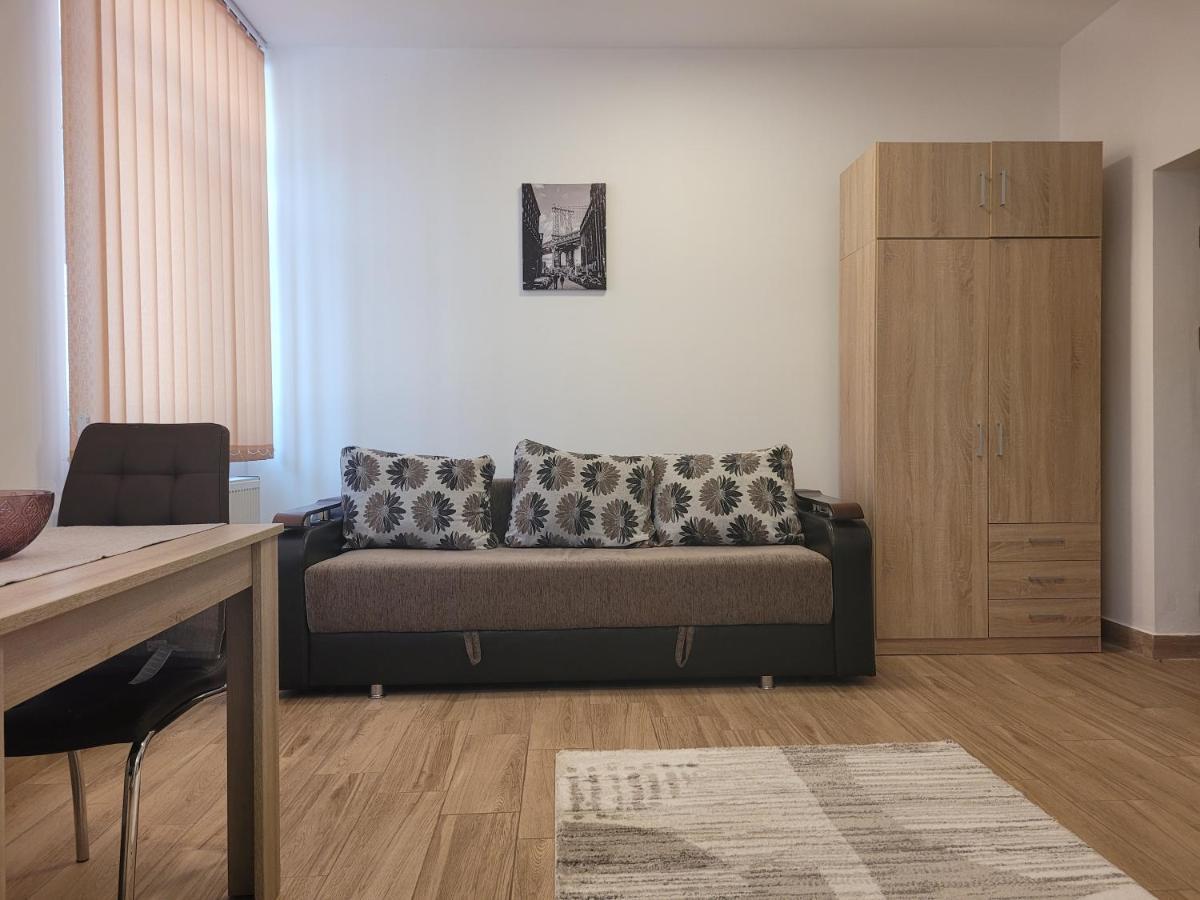 Apartamente Livada Râmnicu Vâlcea Exteriör bild